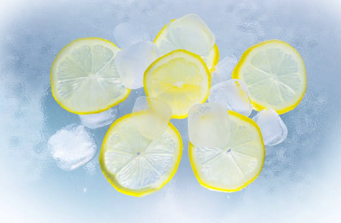 lemon and ice for cleaning