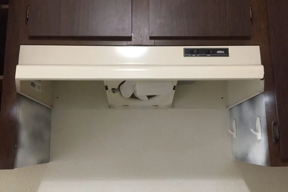 How to Install a Range Hood Within Hours Without Professional Help