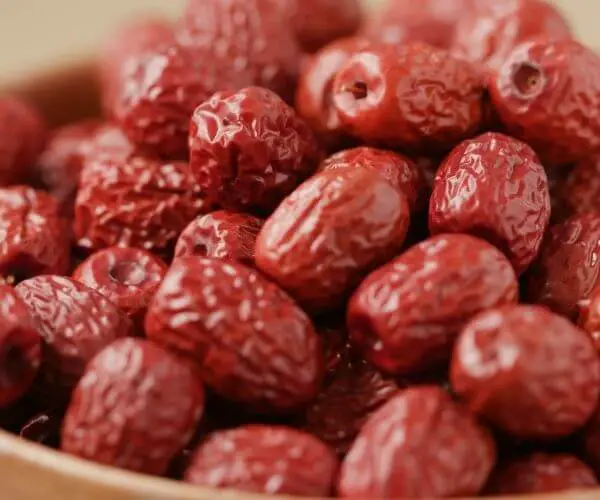 Jujube is an under-rated substitute for currants in recipes