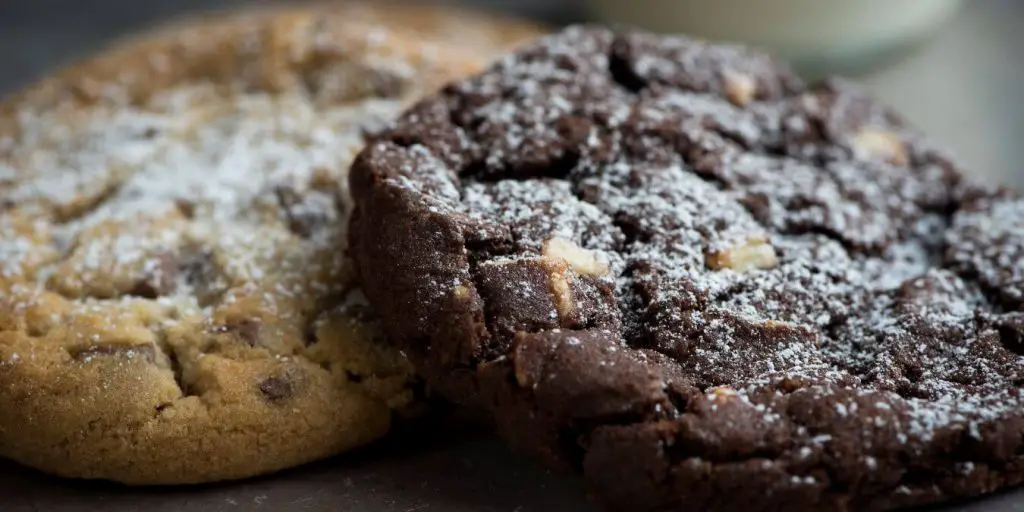 cookies are delicious with whiskey