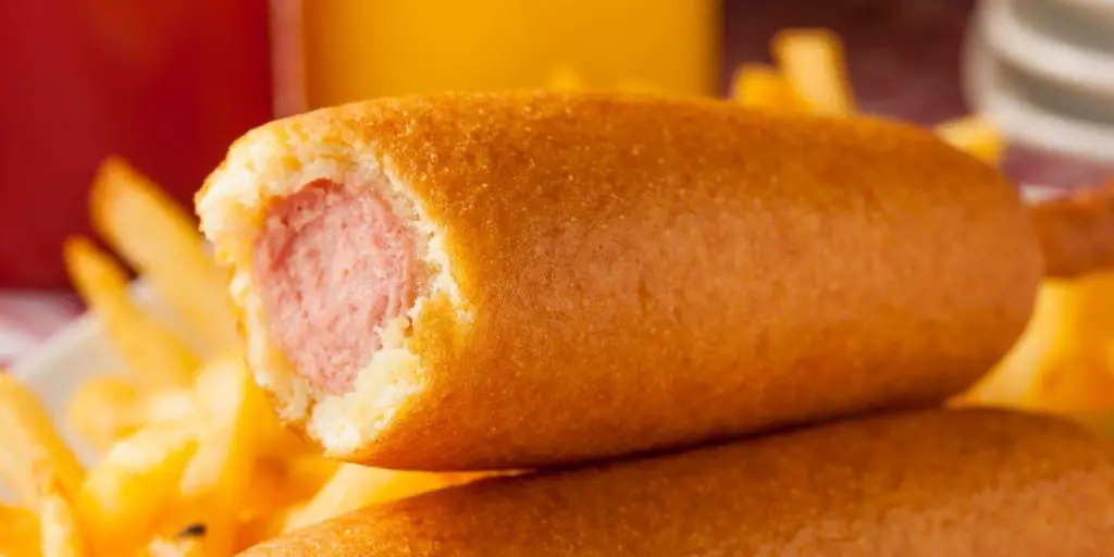 close up image of corndog
